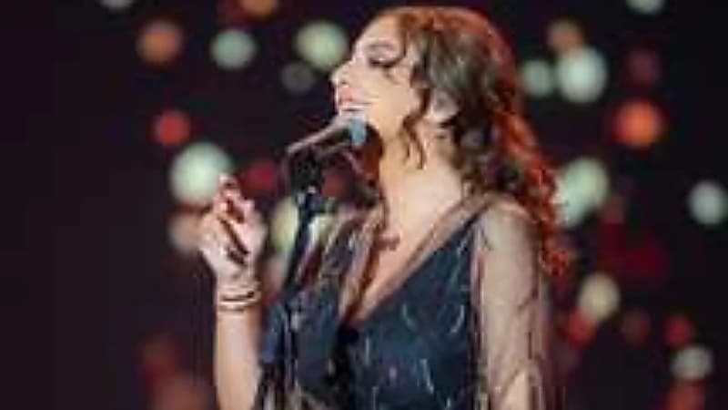 أنغام تتراقص على ألحانها في حفل جدة -فيديو