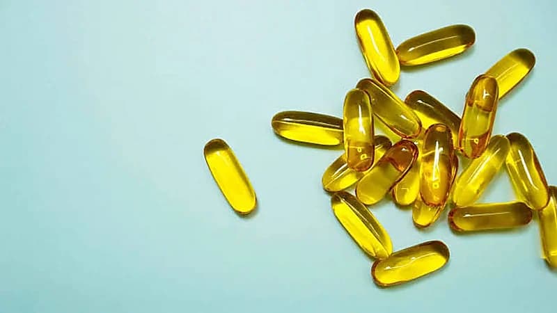 طبيب جلدية: مكملات تطويل الشعر ليس لها أي داعي..فيديو