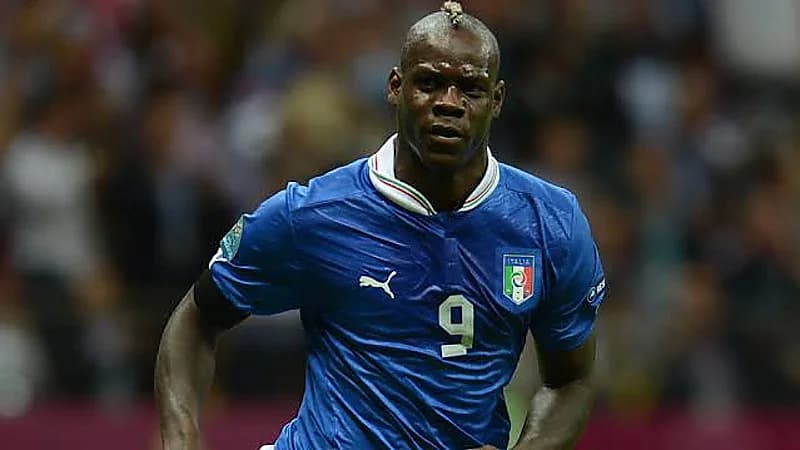 لاعب كرة قدم شهير يتعرّض لحادث سير ويرفض إجراء اختبار الكحول