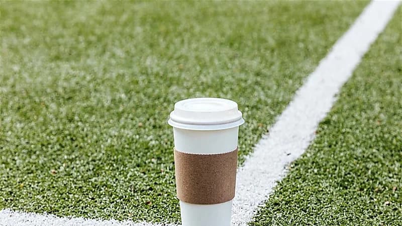 تحذير للاعبي كرة القدم من تأثيرات الكافيين