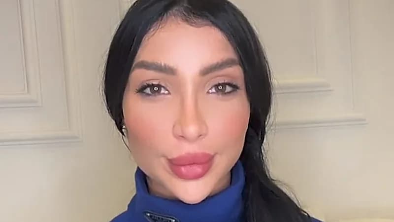 دنيا بطمة توثق لحظة إزالة الفيلر من شفتيها .. صور