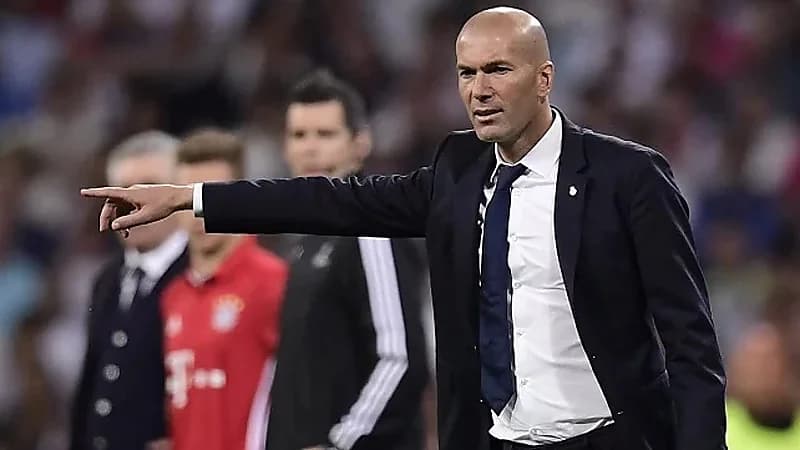 زيدان يقترب من قيادة بايرن ميونخ بعد غياب 3 سنوات
