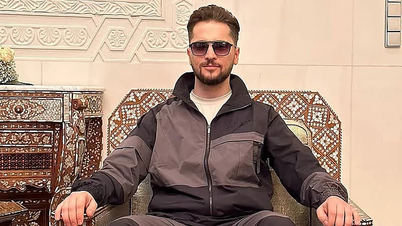 تيك توكر يثير الجدل بصورة ساخرة في القصر الرئاسي بسوريا ..فيديو