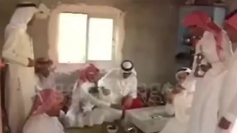 فيديو نادر يوثق أجواء الضيافة والمجالس قبل 45 عامًا