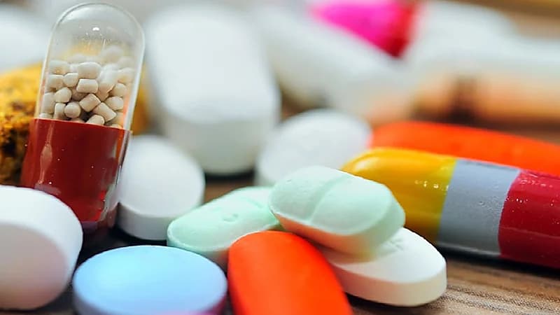 مخاطر صحية قد تحدث عند تناول الأطفال أدوية النوم.. فيديو