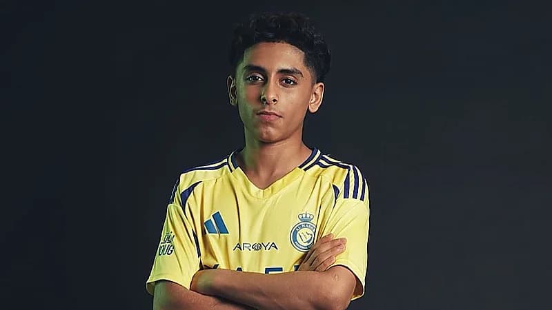 الاتحاد يدرس التعاقد مع نواف ناجي