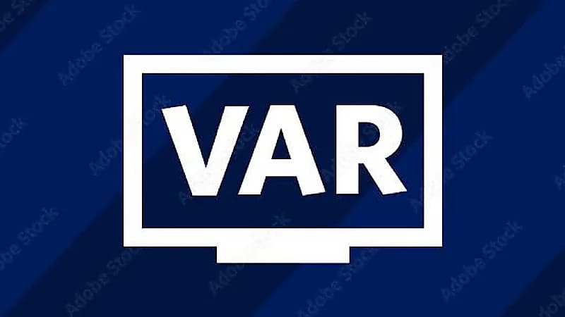 تطبيق نظام VAR جديد يثير الجدل في الدوري الإيطالي .. فيديو