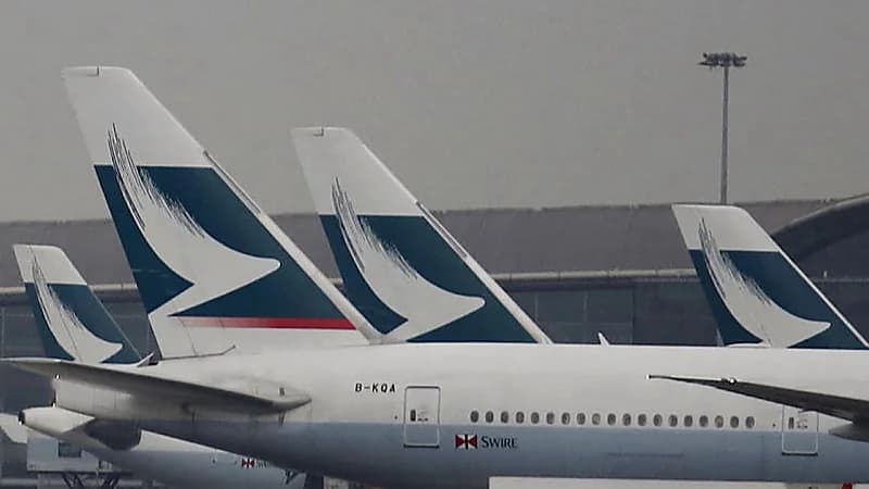 مطار هونغ كونغ الدولي يعلّق رحلاته مع اقتراب الإعصار "راجاسا"