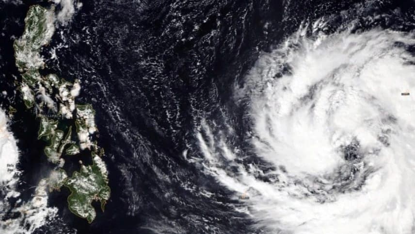 إجلاء أكثر من 900 ألف فلبيني بعد اجتياح الإعصار فونغ وونغ للبلاد