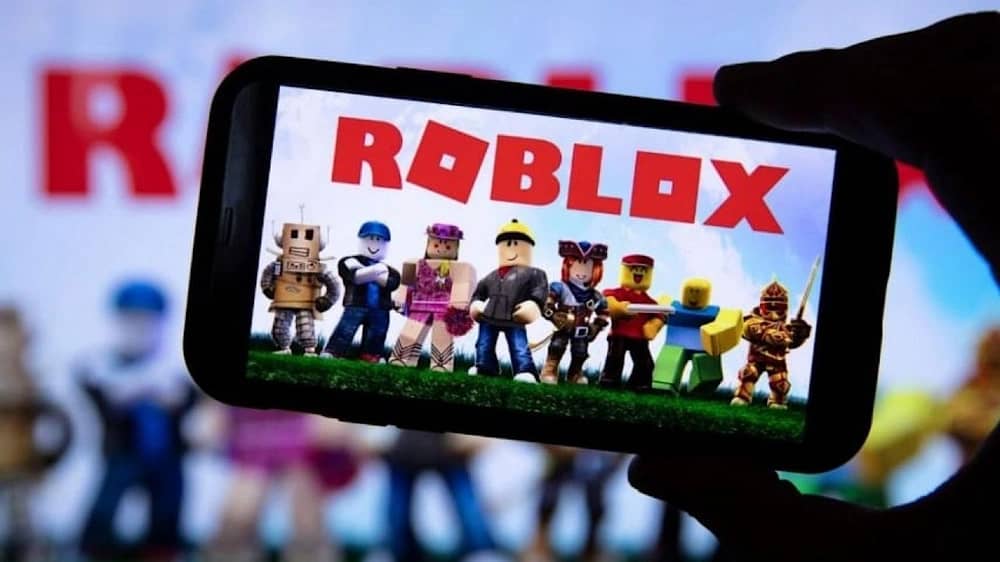 روبلوكس تعتمد نظام جديد للحد من تواصل القاصرين مع البالغين