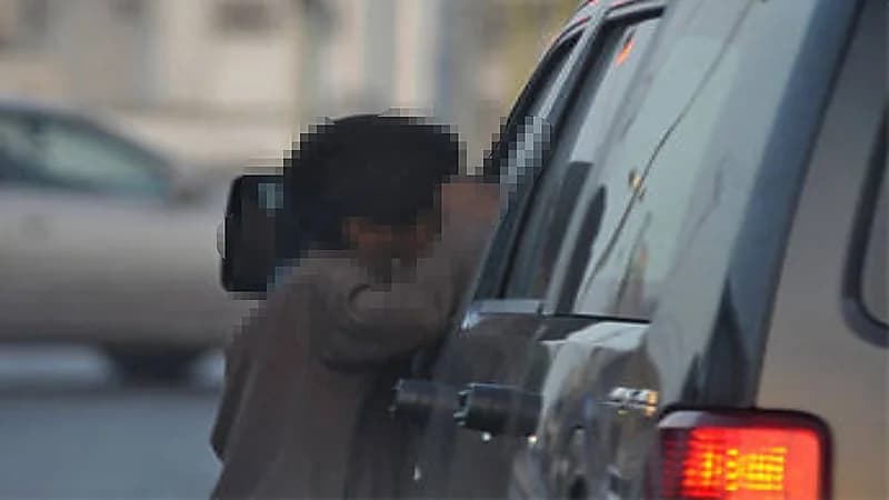 الأمن العام: استغلال الأطفال في التسول ينتهك حقوقهم ويعرض حياتهم للخطر (فيديو)