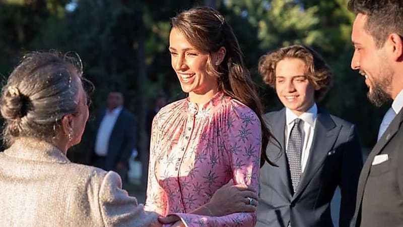 الأميرة رجوة الحسين تخطف الأنظار كعادتها في أحدث ظهور لها