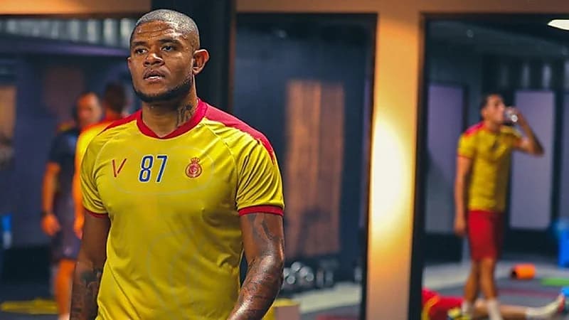 النصر يفكر في الاستغناء عن أنسيلمو وتسويق موري