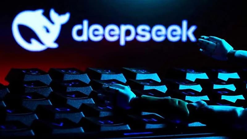 البحرية الأمريكية تحظر DeepSeek الصيني