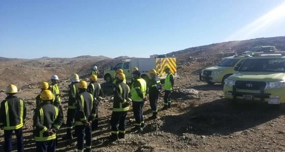 بالصور.. " مدني الباحة " ينجح في العثور على الوافد المفقود في حالة اعياء