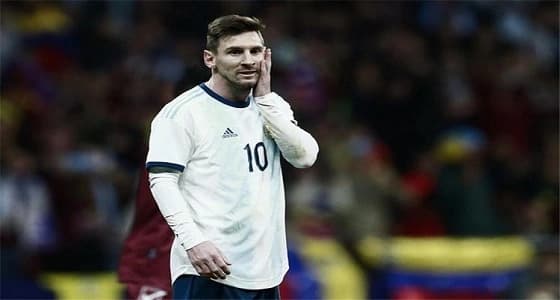 رسميًا.. ميسي لن يلعب أمام منتخب المغرب ويعود إلى برشلونة " مصابًا "