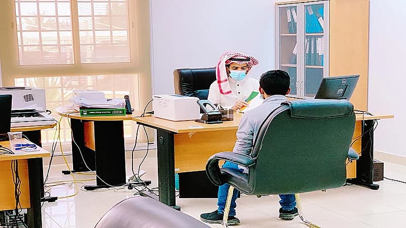 إصدار رخص عمل مستثناه لغرض الخروج النهائي بمبلغ تجاوز 8 مليون ريال في تبوك