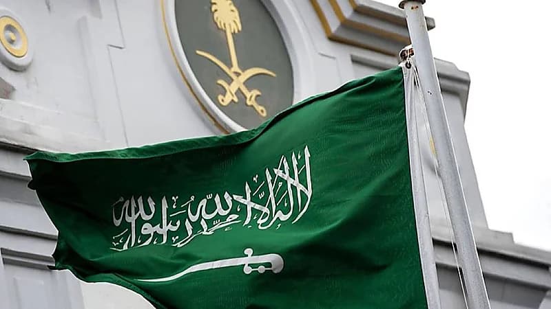 سفارة المملكة في لندن تحذر مواطنيها من احتجاجات غدًا