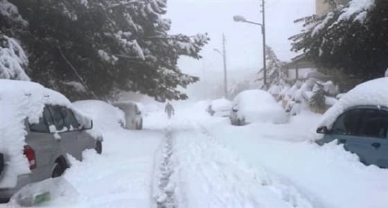 باحثون يكشفون العلاقة بين الأزمات القلبية وتساقط الثلج