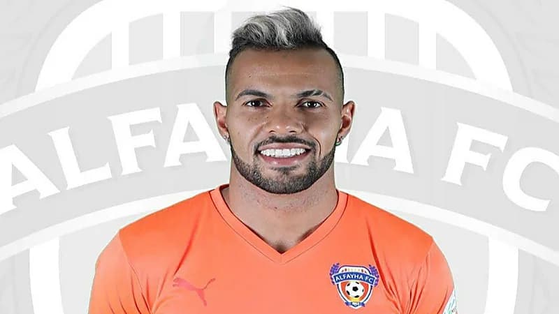 إصابة لاعب الفيحاء "أندرادي" بقطع في الرباط الصليبي للركبة