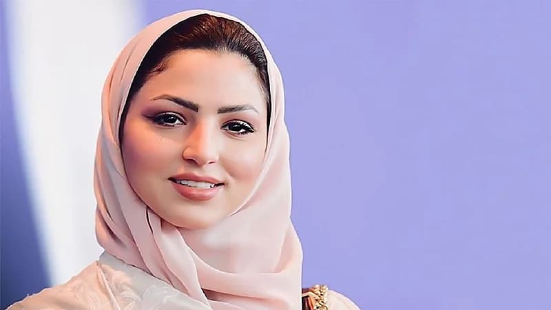 نصرة الحربي تظهر بالحجاب بعد أيام من خلعه