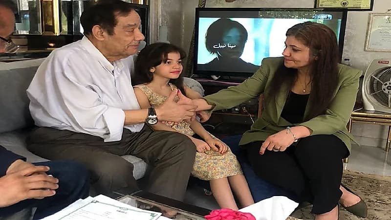 حلمي بكر يدخل قفص الزوجية بعدما أتم الـ85 عاما