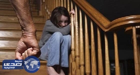 شباب ينتقمون من مغتصب طفلة بتذويب البلاستيك على عضوه الذكري