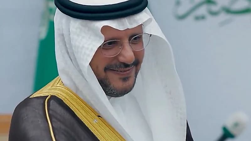 أمير القصيم يضع حجر الأساس لعدد من المشاريع التنموية في محافظة الرس.. فيديو