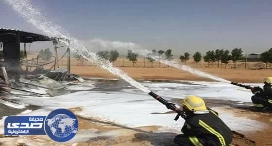 بالصور.. المدني يخمد حريق بمصنع على طريق المدينة