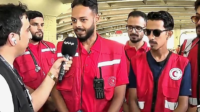 متطوع: خدمة الحجاج شرف ومسؤولية ونعمل بكل تفانٍ لدعم المنظومة الطبية.. فيديو