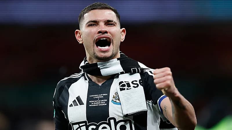 الهلال يضع نجم نيوكاسل خيارًا بديلاً لبرونو فيرنانديز