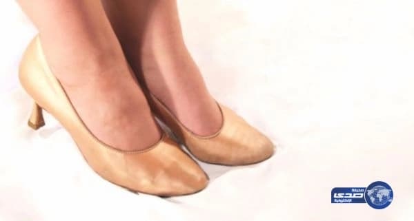 زوجة فى محضر ضد حماتها: "أجبرتنى على تقبيل قدميها تحت تهديد السلاح"